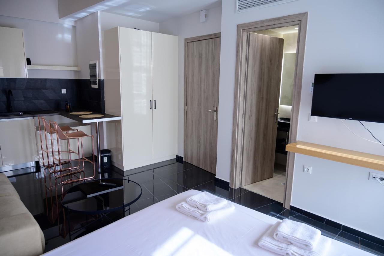 Luxury Suites By Panagiota Preveza Exterior photo